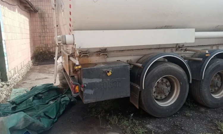 Цистерна-напівпричіп Fruehauf BPV - фото № 3