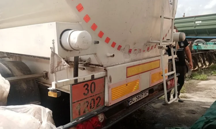 Цистерна-напівпричіп Fruehauf BPV - фото № 4