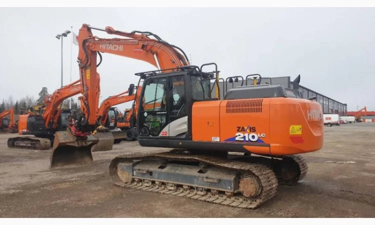 Екскаватор Hitachi ZX210LC-6 - фото № 1