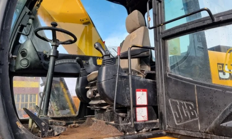 Екскаватор колісний JCB JS 200 W (2005) - фото № 9