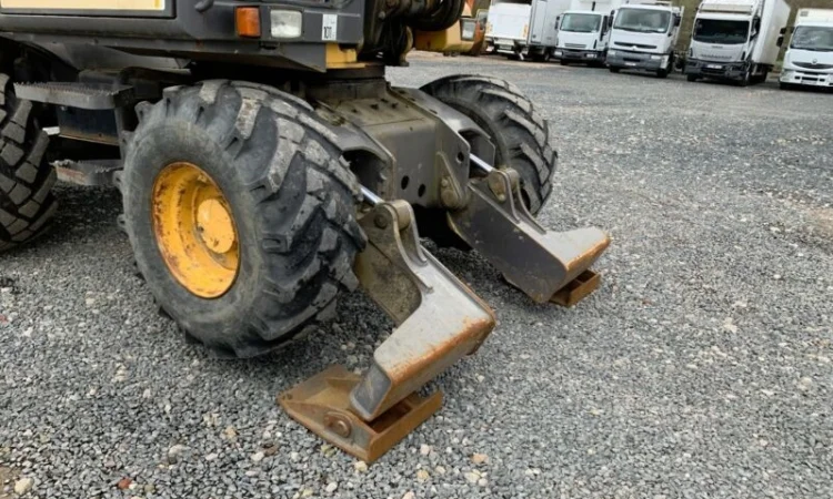 Экскаватор-погрузчик Mecalac 12 MXT - фото № 11