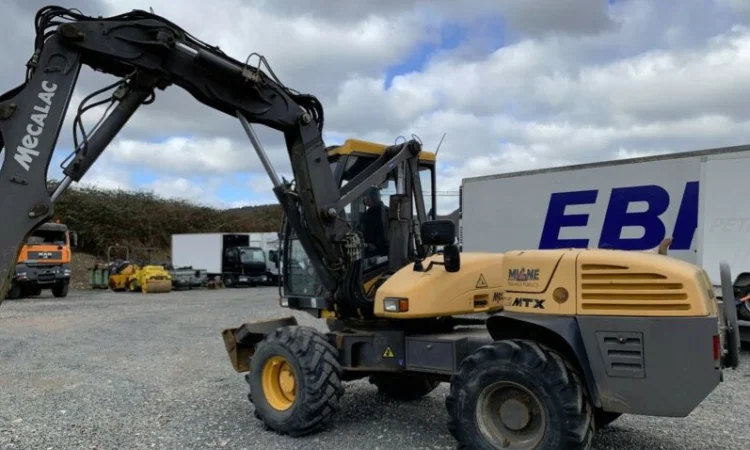 Экскаватор-погрузчик Mecalac 12 MXT - фото № 13