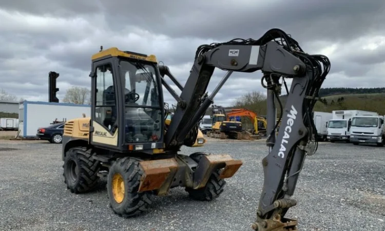 Экскаватор-погрузчик Mecalac 12 MXT - фото № 16