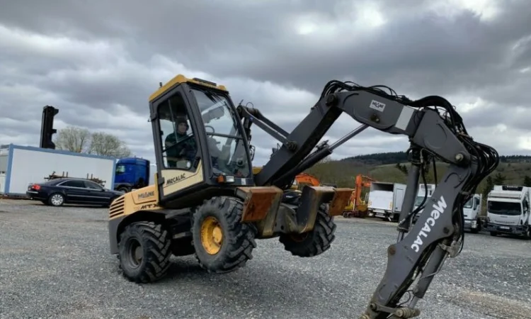 Экскаватор-погрузчик Mecalac 12 MXT - фото № 2
