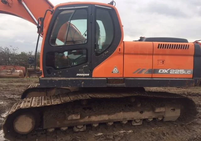 Продажа Гусеничного экскаватора Doosan DX225LC-3 - фото № 3