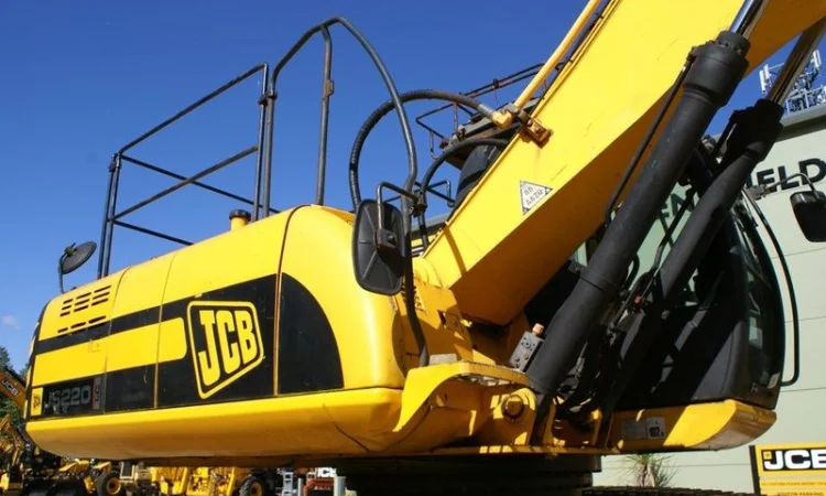 Продам гусеничный экскаватор JCB JS220LC - фото № 3