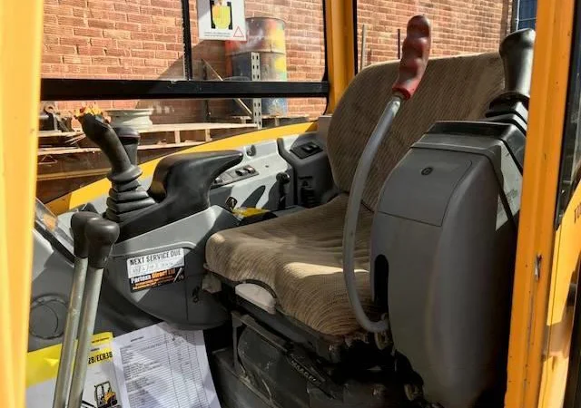 Мини экскаватор VOLVO ECR 28 - фото № 7