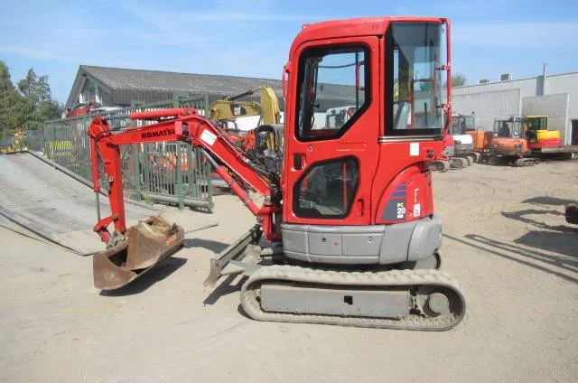 Мини экскаватор Komatsu PC 20 MR - фото № 1