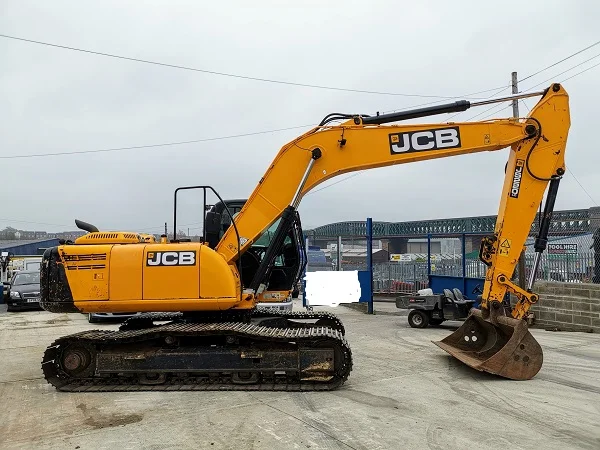 Строительная техника б/у. Гусеничный экскаватор JCB JS220 LC - фото № 3
