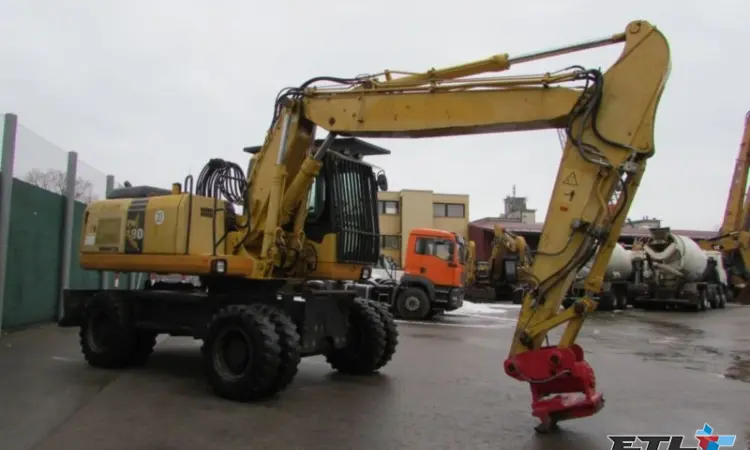 Колесный экскаватор Komatsu PW180-7K - фото № 1