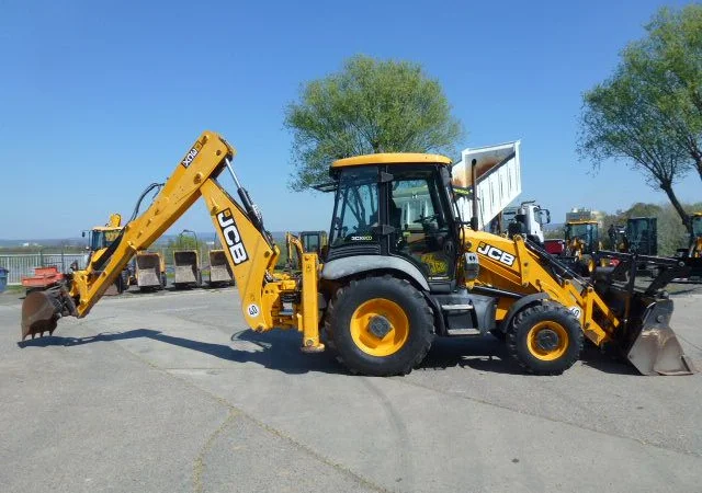 Экскаватор погрузчик JCB 3CX. Самая максимальная комплектация - фото № 7