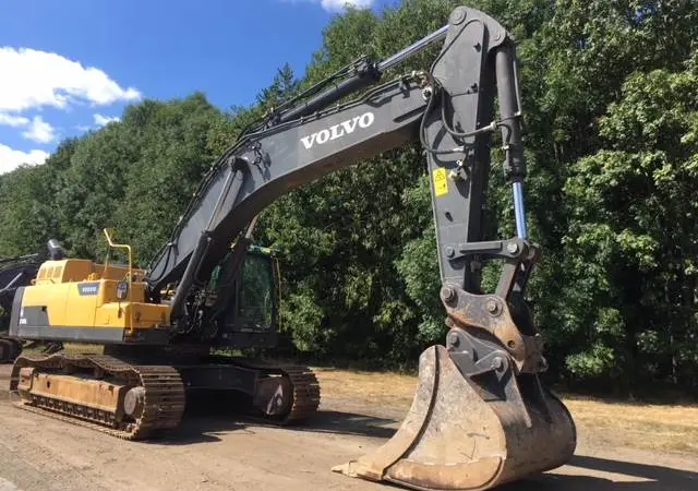 Гусеничный экскаватор Volvo EC480DL - фото № 12