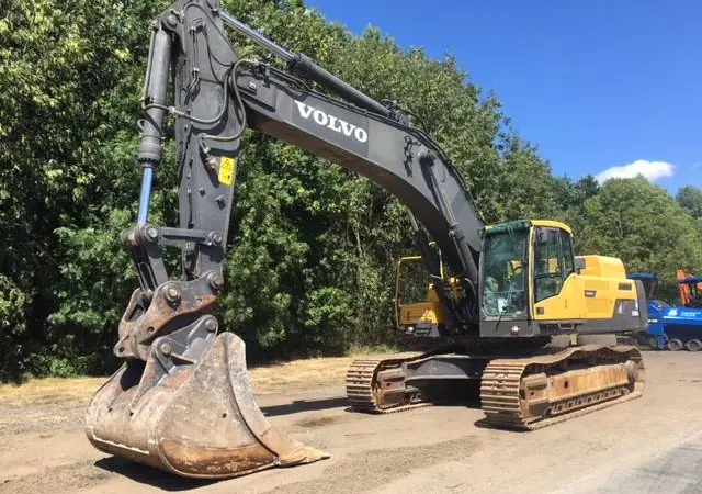 Гусеничный экскаватор Volvo EC480DL - фото № 3