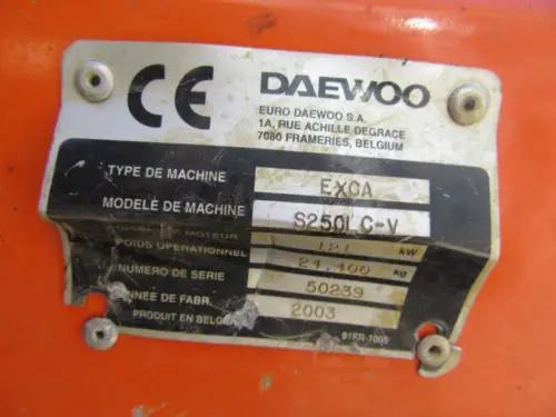 Гусеничный экскаватор Daewoo S 250 LC-5 - фото № 12