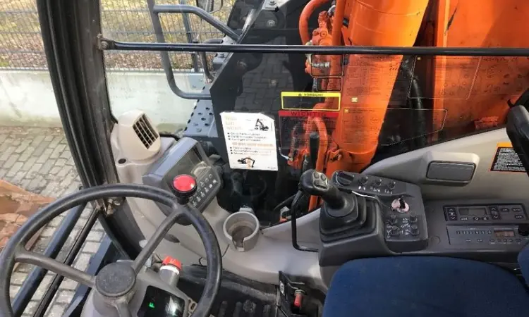 Колесный экскаватор Hitachi Zaxis 140 W - фото № 5