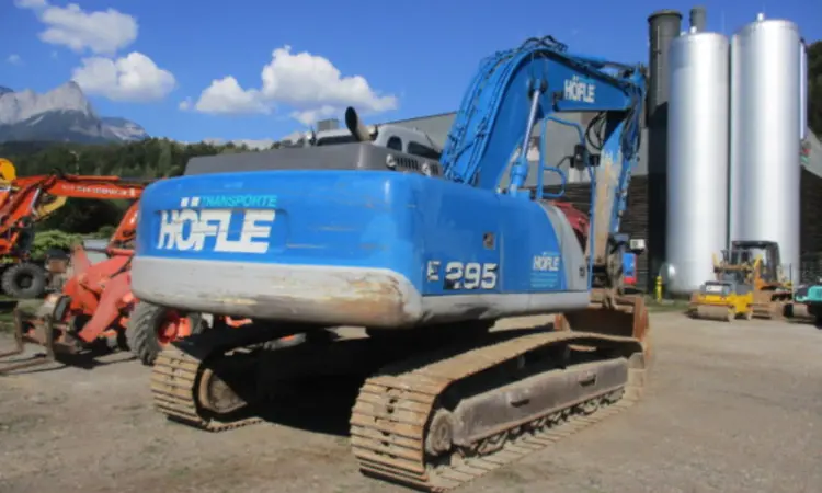 Гусеничный экскаватор New Holland E265 - фото № 2