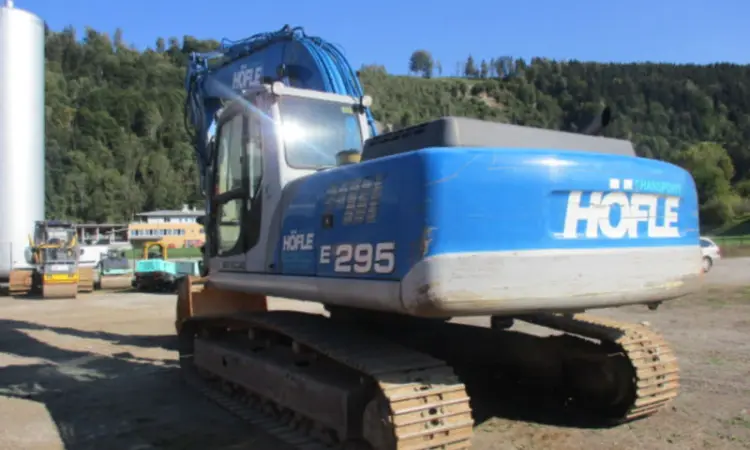 Гусеничный экскаватор New Holland E265 - фото № 7