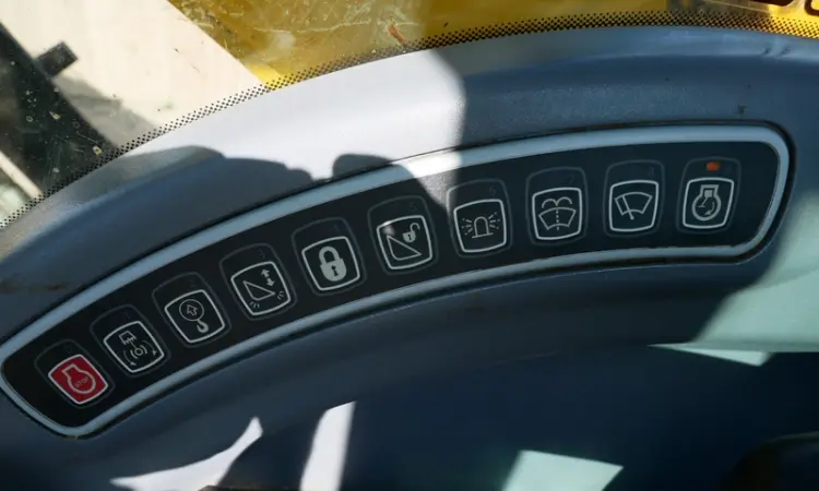 Гусеничный экскаватор JCB JS220LC Long reach - фото № 12
