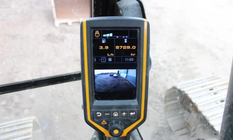 Предлагаем Гусеничный Экскаватор JCB JS220LC - фото № 10