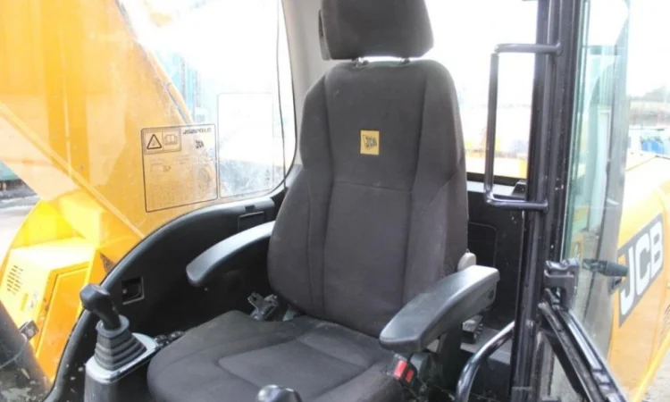 Предлагаем Гусеничный Экскаватор JCB JS220LC - фото № 3