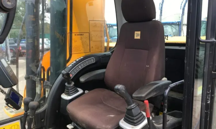 Гусеничный экскаватор JCB JS220LC Long Reach Digger - фото № 5