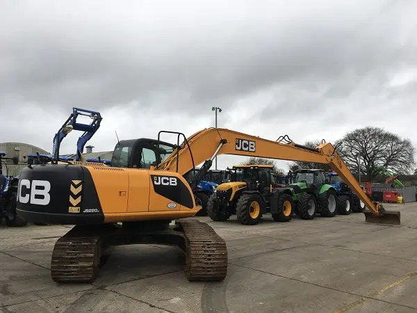 Гусеничный экскаватор JCB JS220LC Long Reach Digger - фото № 13