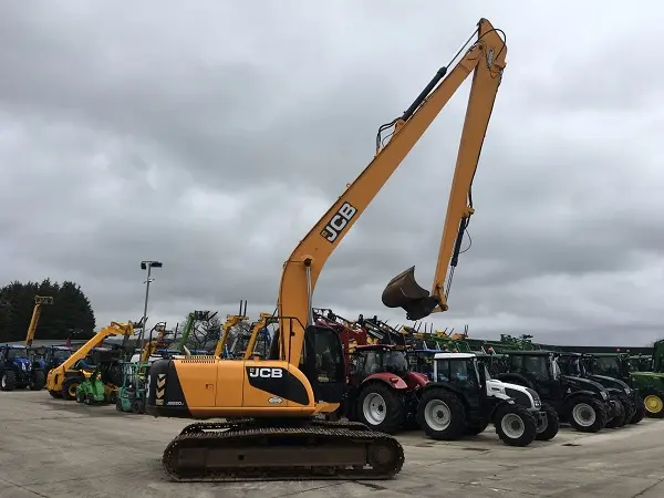 Гусеничный экскаватор JCB JS220LC Long Reach Digger - фото № 12