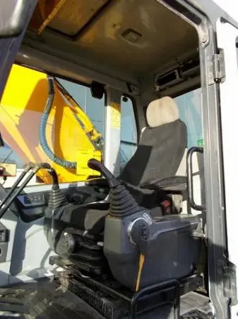 Гусеничный экскаватор Hyundai Robex 290LC-7 A - фото № 6
