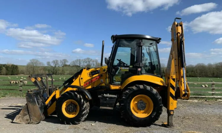 Экскаватор погрузчик JCB 3CX Contractor. Максимальная комплектация - фото № 1