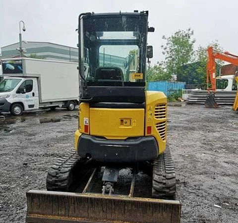 Мини-экскаватор Komatsu PC35MR - фото № 3