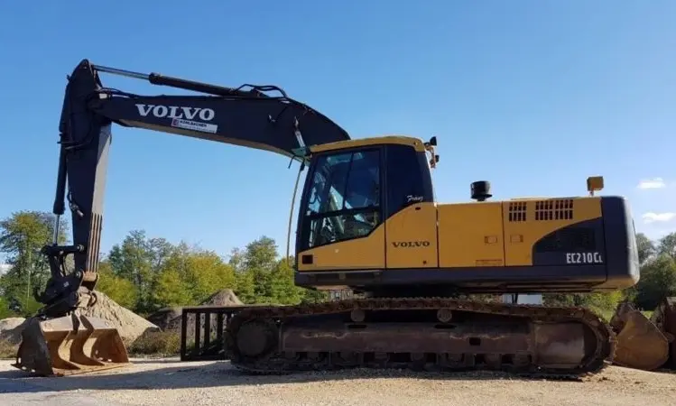 Продажа Гусеничного экскаватора Volvo EC210CL - фото № 1