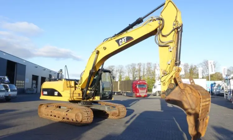 Гусеничный экскаватор CAT 324 DL - фото № 16