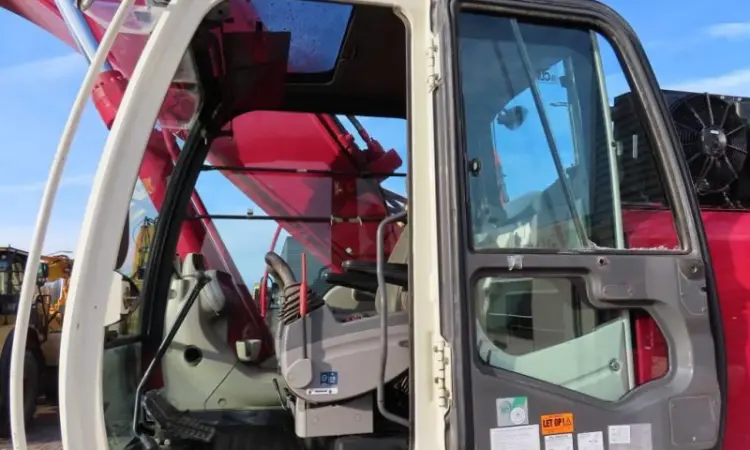 Гусеничный экскаватор Hitachi ZX 350LC-3 2010 года - фото № 6