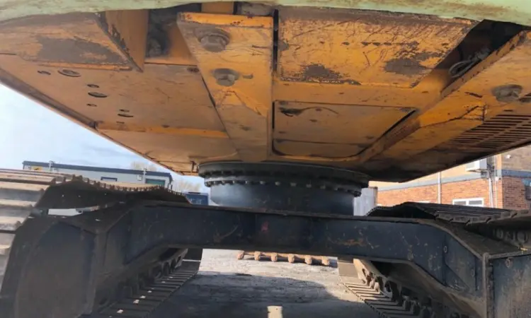 Гусеничный экскаватор JCB JS220 LC. Экскаватор JCB б/у - фото № 7