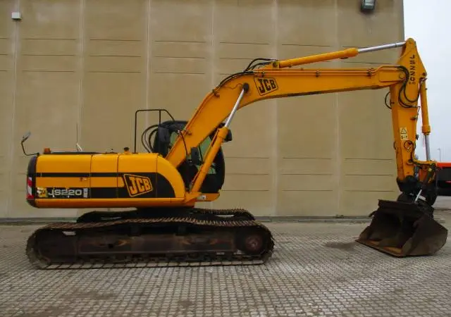Гусеничный экскаватор JCB 220 - фото № 1