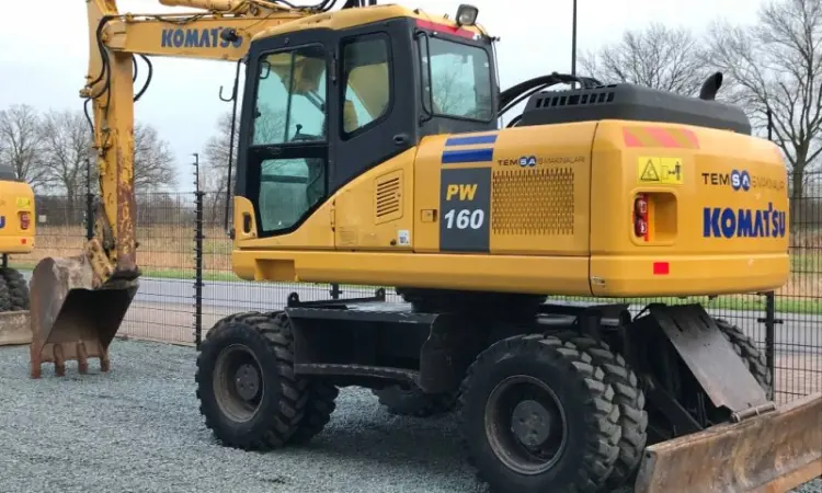 Колесный экскаватор Komatsu PW 160-7 - фото № 4