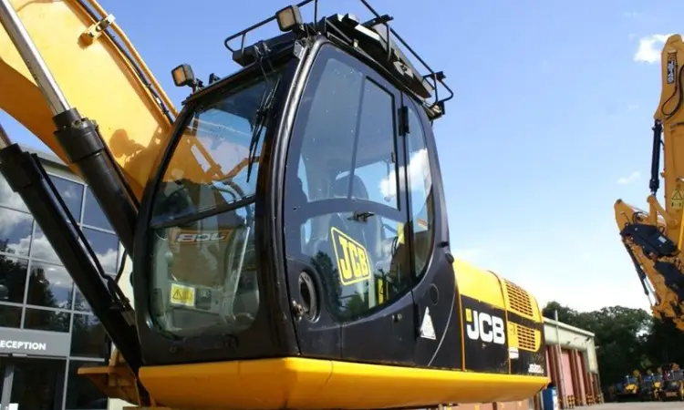 Гусеничный экскаватор JCB JS220LC по доступной цене - фото № 2