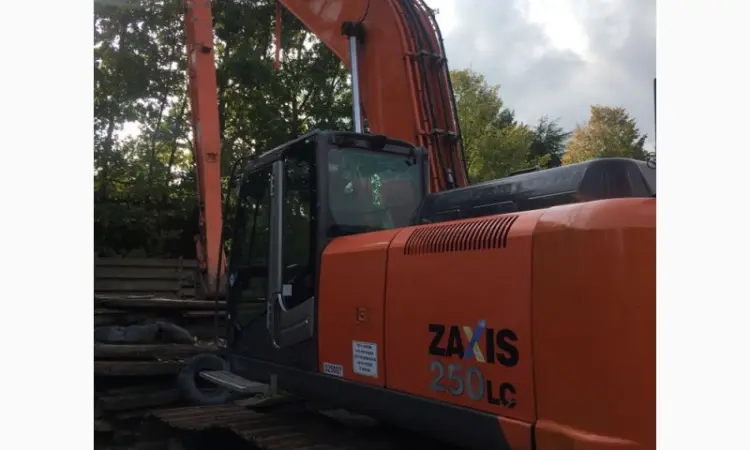 Гусеничный экскаватор Hitachi ZX250 Long Reach - фото № 2