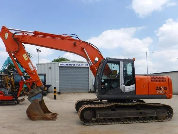 Предлагаем гусеничный экскаватор Hitachi Zaxis 210LC-3 - фото № 1