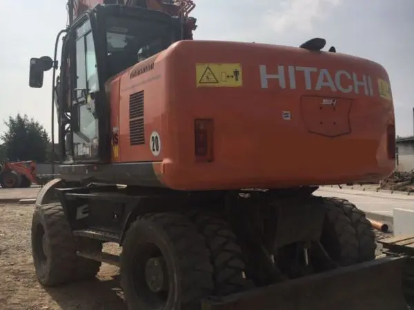 Колесный экскаватор Hitachi ZX170W-3 - фото № 2