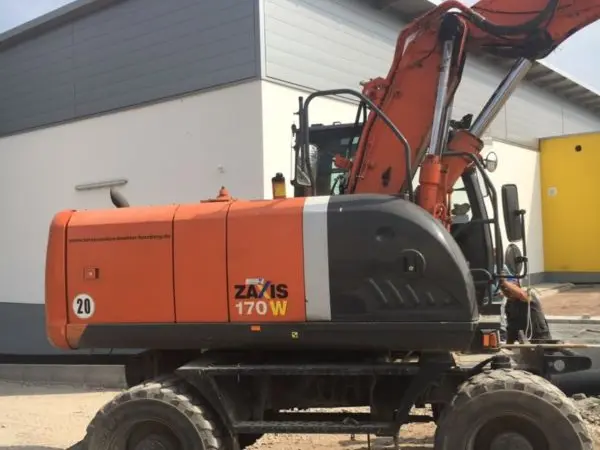 Колесный экскаватор Hitachi ZX170W-3 - фото № 3