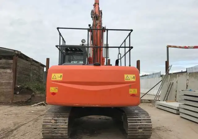 Гусеничный Экскаватор Hitachi ZX210LC-3 2012 года - фото № 3
