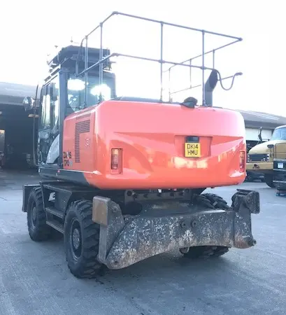 Колесный экскаватор Hitachi ZX170W-5B - фото № 4