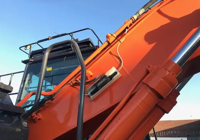 Колесный экскаватор Hitachi ZX170W-5B - фото № 7