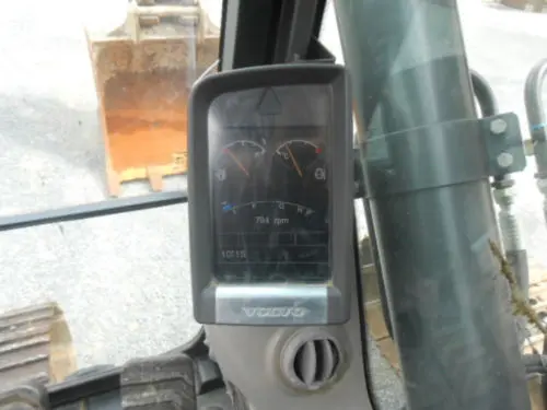 Гусеничный экскаватор Volvo EC 210 CNL - фото № 13