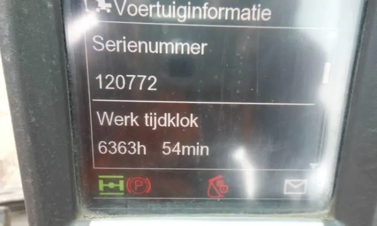 Колесный экскаватор Volvo EW140C - фото № 5