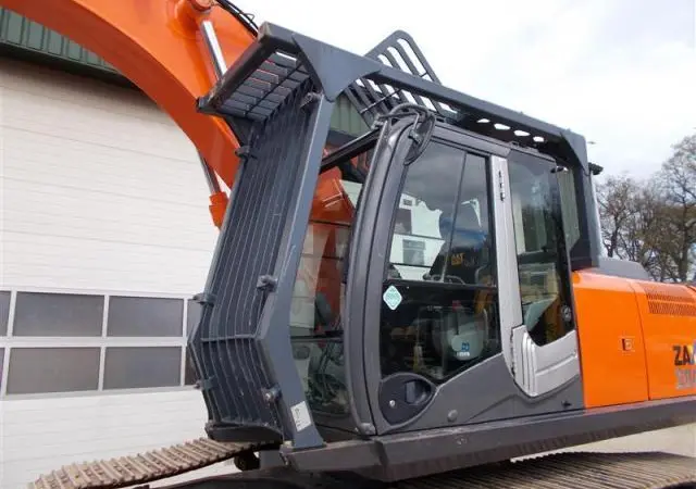 Гусеничный экскаватор Hitachi ZX280LC-3 - фото № 3