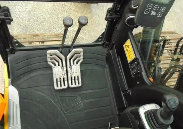 Предлагаем гусеничный экскаватор JCB JS145LC - фото № 7