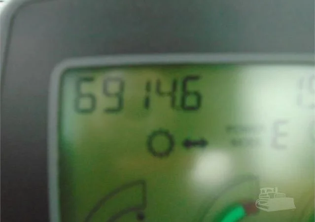 Предлагаем гусеничный экскаватор JCB JS145LC - фото № 8