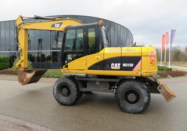 Колесный экскаватор Caterpillar M313D - фото № 1